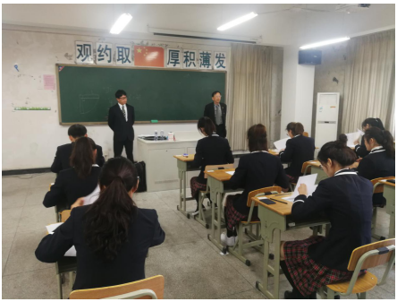 bat365官网2017级中日合作“2+2”项目学生赴日留学语言测试顺利举行