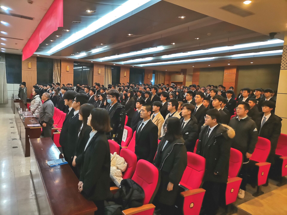 bat365官网成功举办“学习党的十九届五中全会精神”讲座