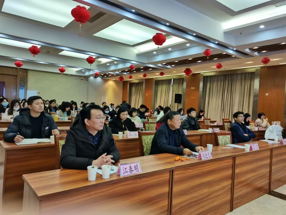 bat365官网召开新学年辅导员培训暨研讨会