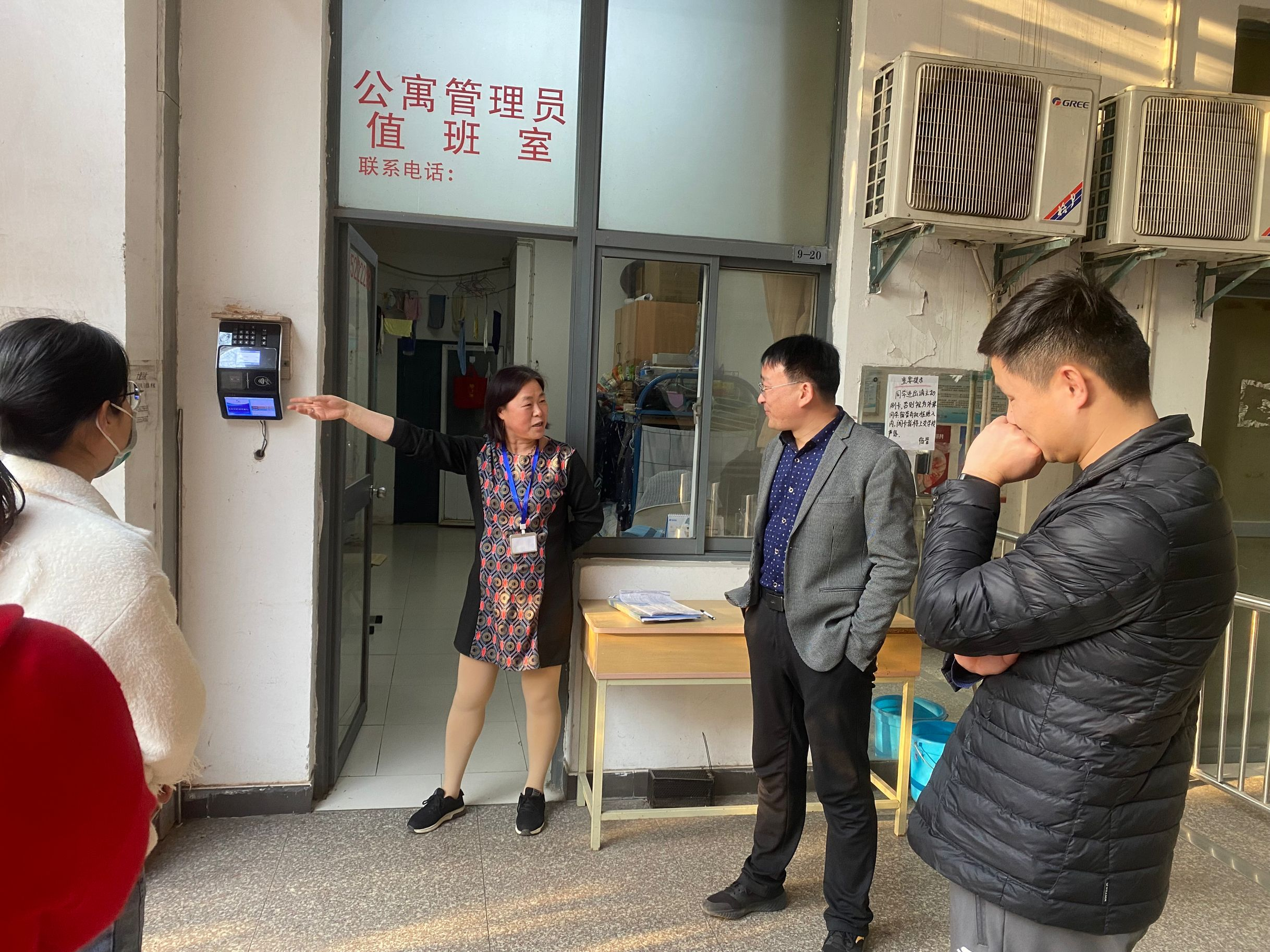 bat365官网开展学生社区安全大检查