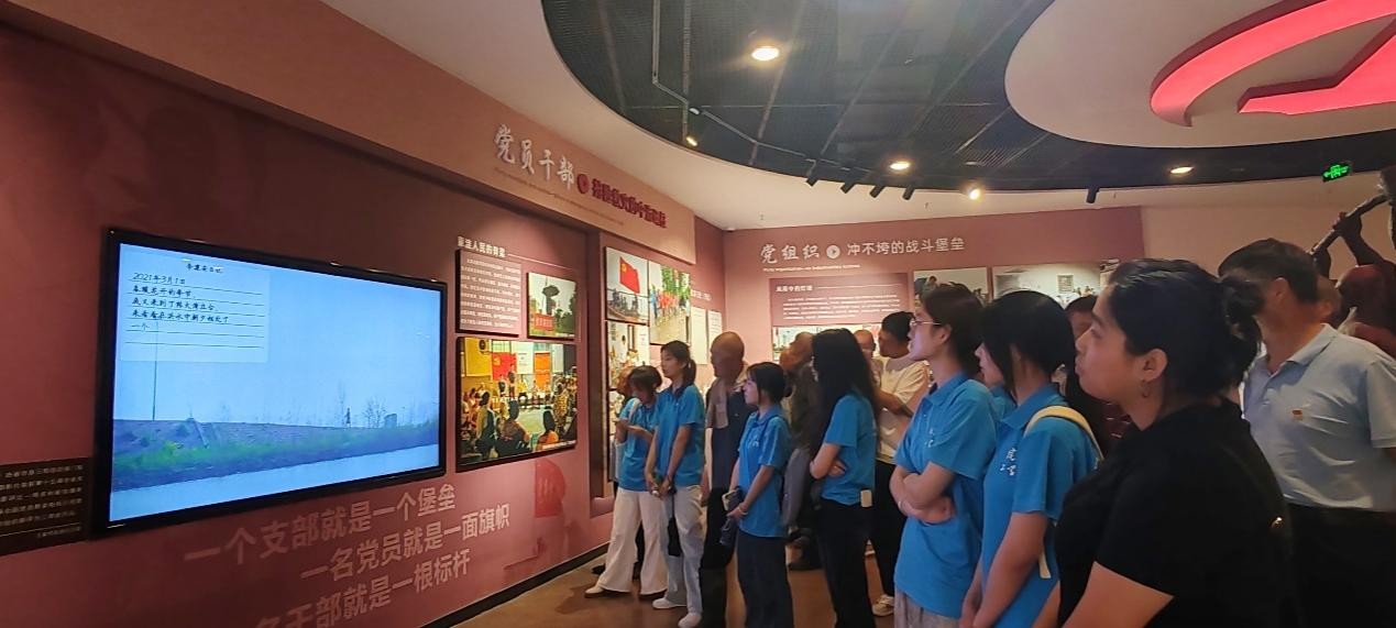 bat365在线中国登录入口师生深入安徽阜南，开展社会实践活动